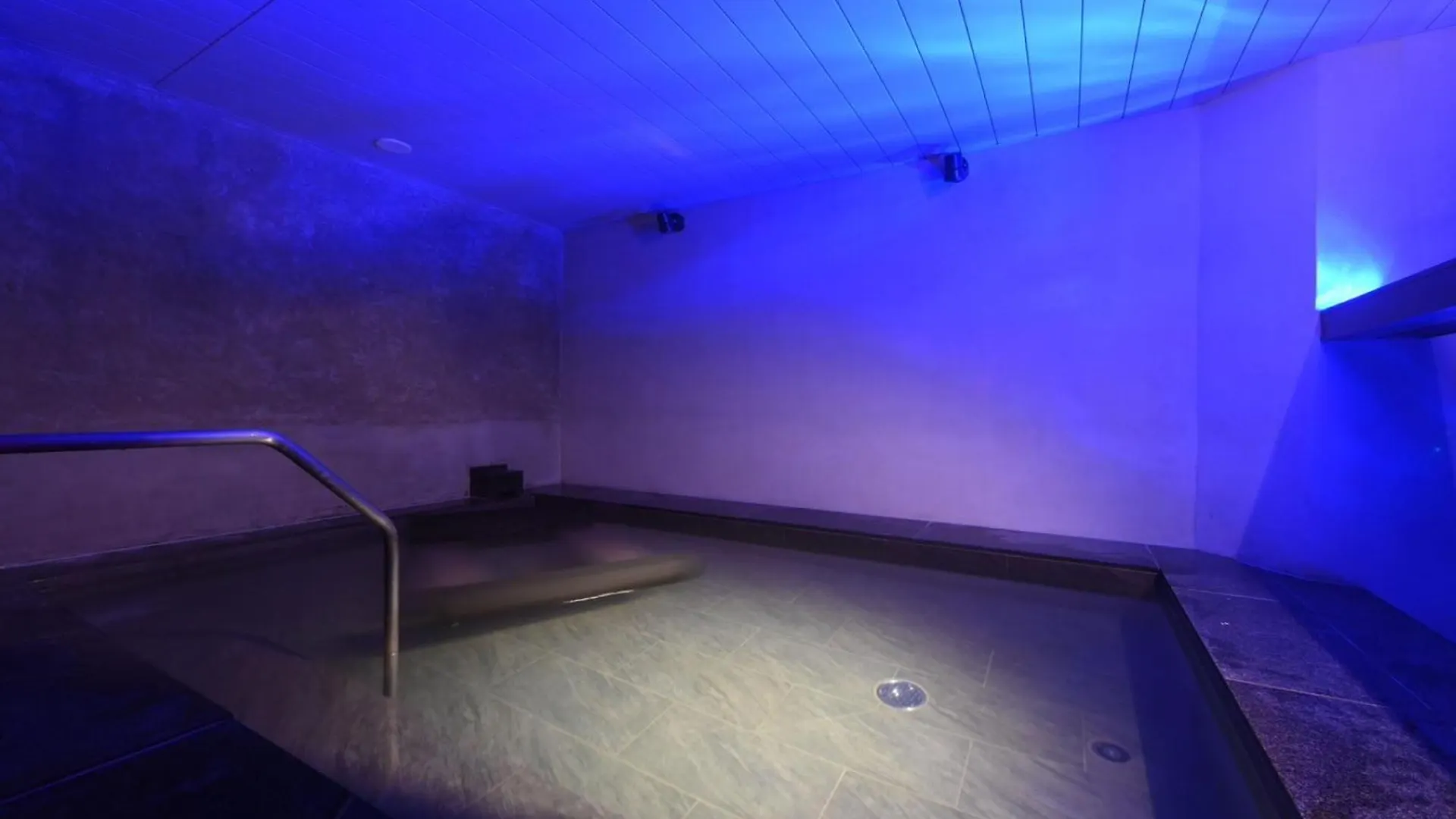 The Centurion Sauna Rest & Stay Sapporo Male Only Capsule hotel